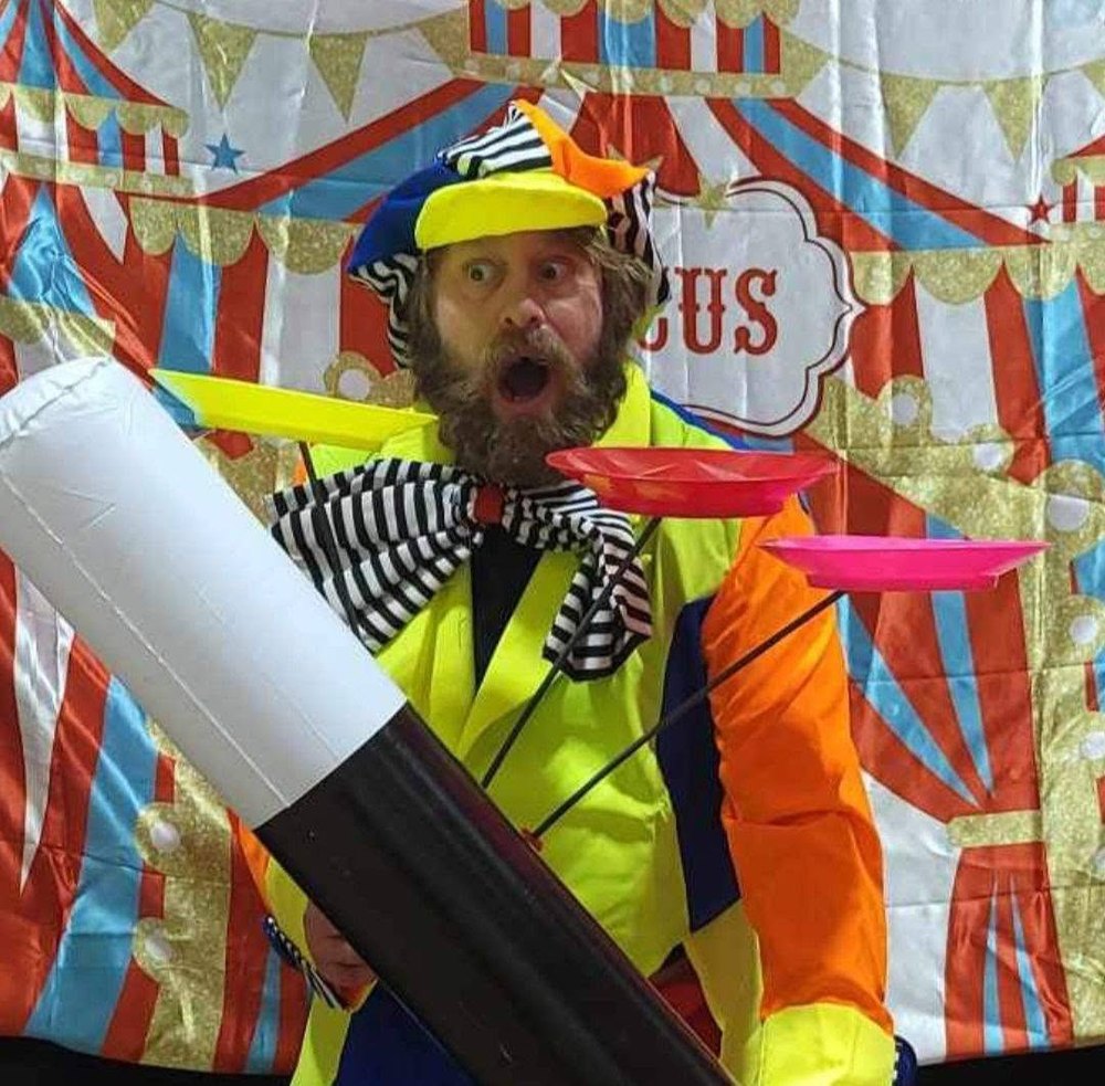 Juggling prop comedy